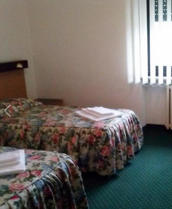 Hotel Cascata Pozzolo Formigaro Phòng bức ảnh