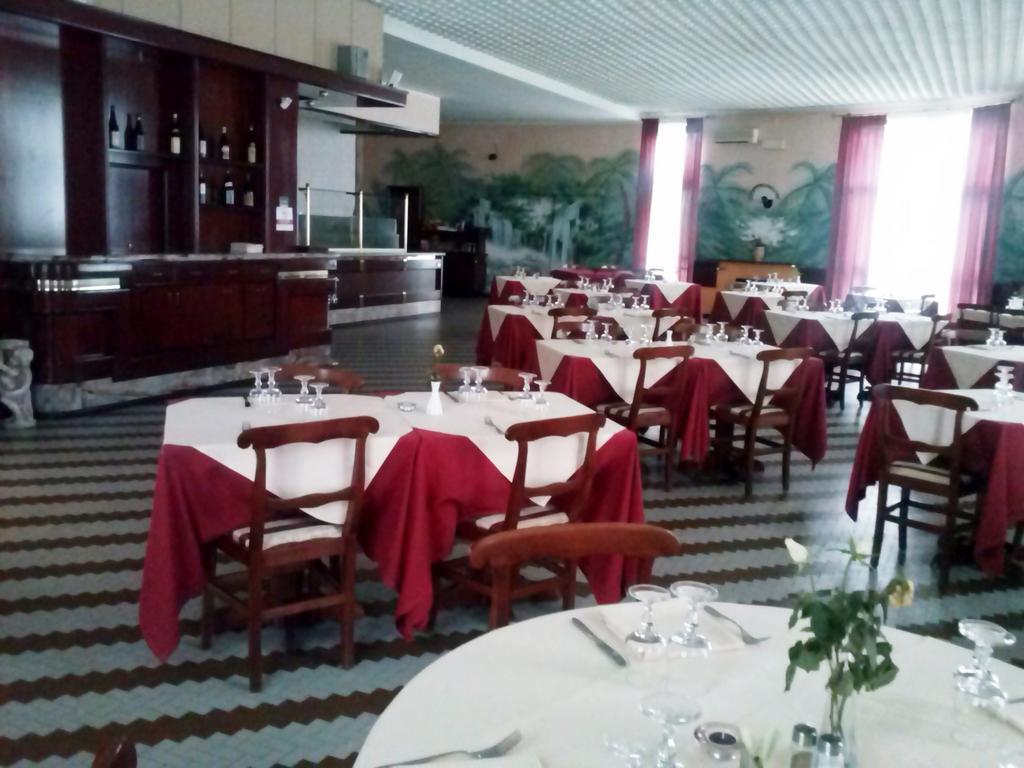 Hotel Cascata Pozzolo Formigaro Ngoại thất bức ảnh